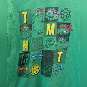 💥5/20$ Nickelodeon Green Short Sleeve Tee Vibrant Graphic Design
